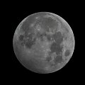 19.10.2013. Półcieniowe zaćmienie Księżyca. Widoczne delikatne pociemnienie lewej dolnej części tarczy. #KsiężycPełniaZaćmienie