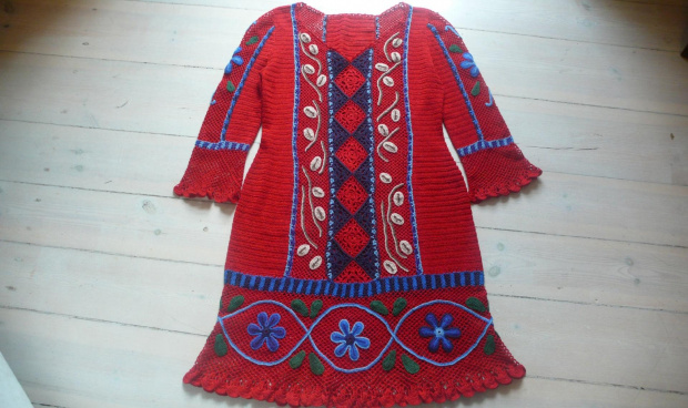 peruwiańska na czerwono #SukienkaPeruwińska #SukienkaZKordonka #szydełko