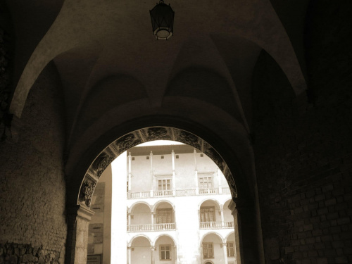 fragment wejścia na dziedziniec Wawelu